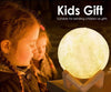 Lampa 3D Luna RGB Multicolor, 16 Nuante, 15 cm, Control Tactil + Suport din Lemn